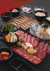 こんろ家|もつ鍋・焼肉の有名店|こんろ家の厳選コースこんろ家炙り焼きコース一人前2,9800円（税別）二人前から承ります