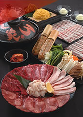 こんろ家|もつ鍋・焼肉の有名店|こんろ家の厳選コースこんろ家堪能炙り焼き、鍋コース一人前3,500円（税別）二人前から承ります